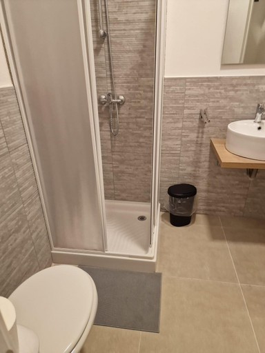 Bathroom 2, La Camera sul Corso, Catania