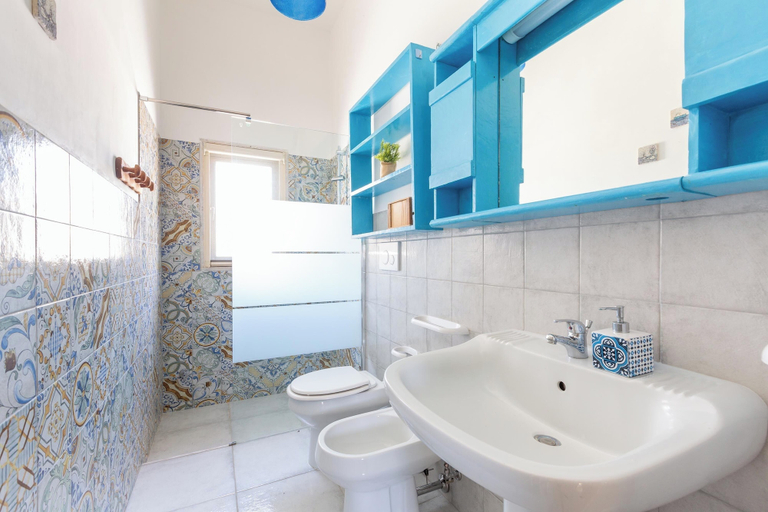 Bathroom, 4005 Villetta Stella by Barbarhouse, Taranto