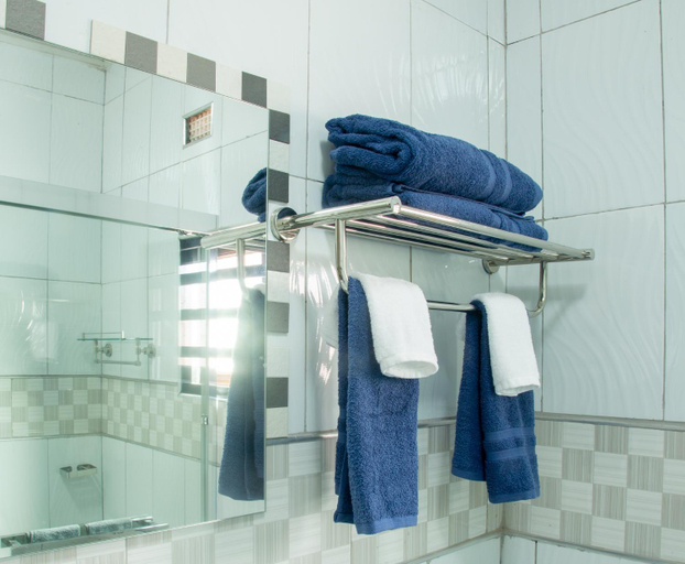 Bathroom 3, Hillview Elegant Residential Suites, Lusaka