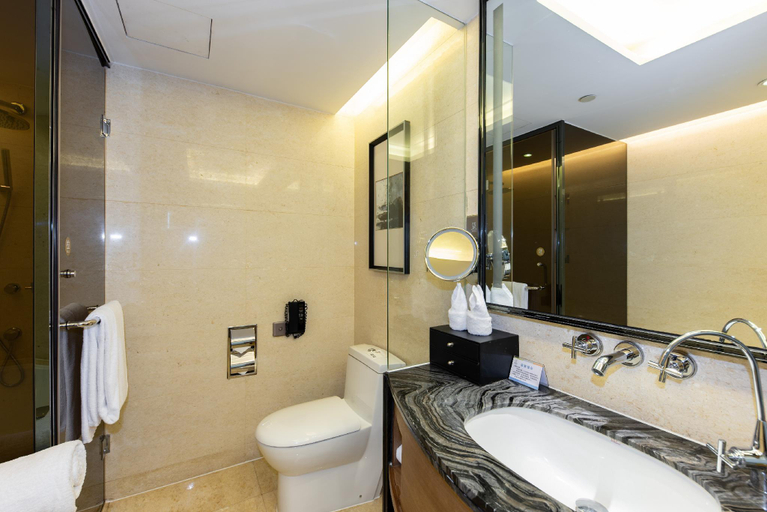 Bathroom 15