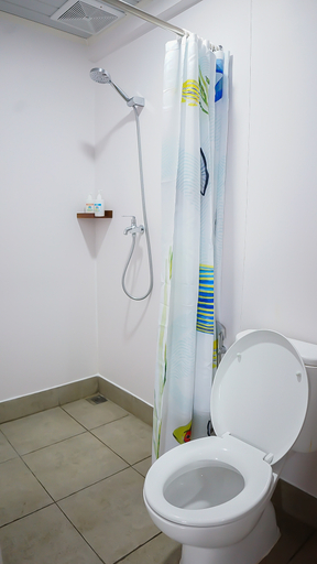 Bathroom 5, Maluk Surf House, West Sumbawa