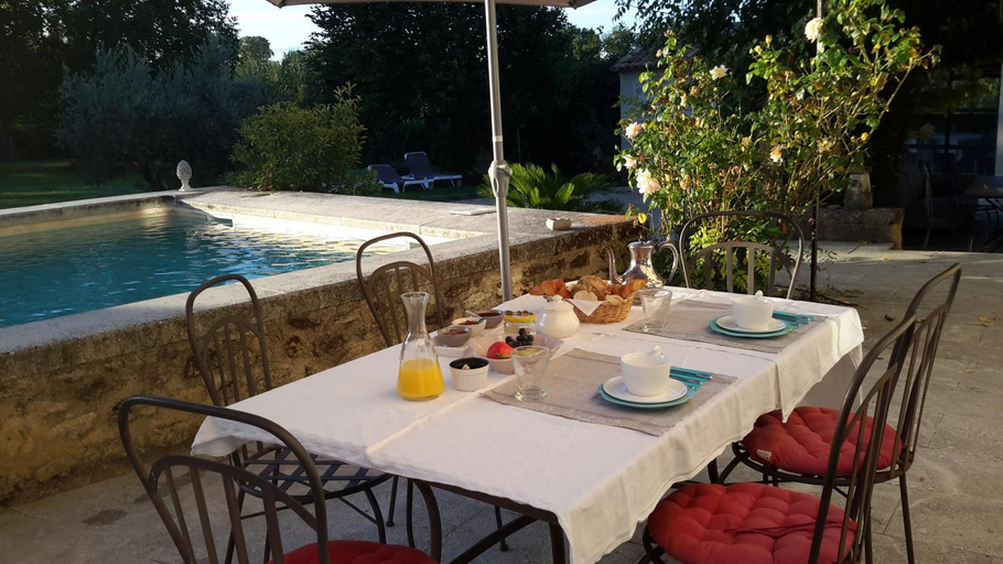 Food & Drinks, Chambres d'hotes Le Vignoble, Vaucluse