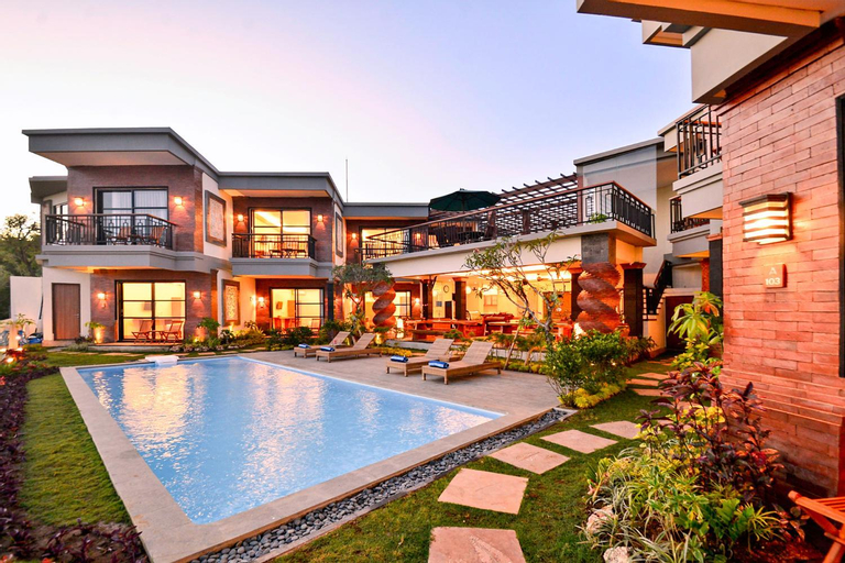 Swimming Pool 10