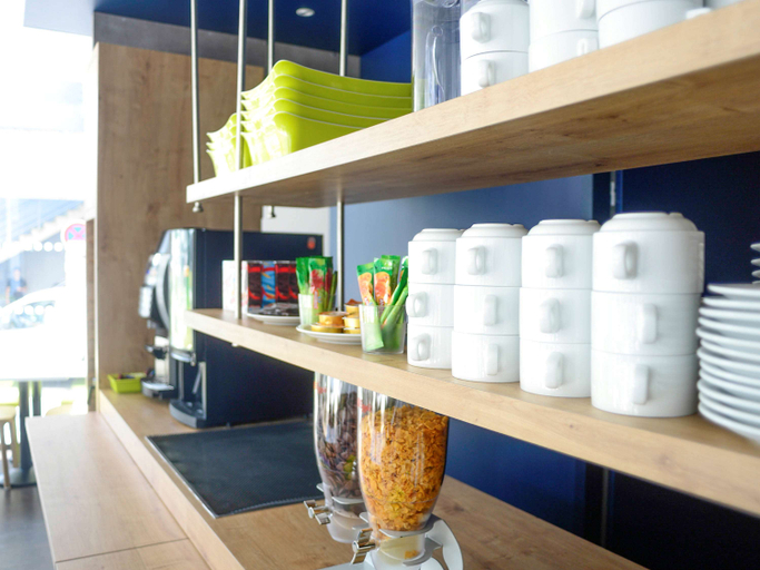 Food & Drinks 5, ibis budget Poitiers Centre Gare, Vienne
