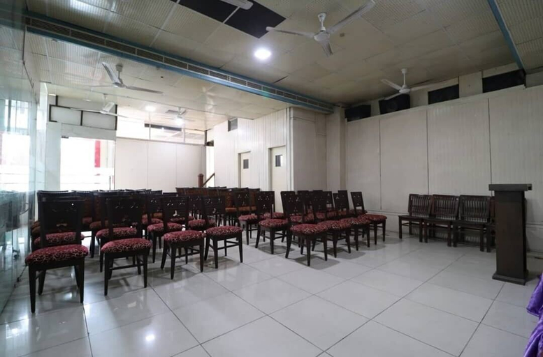 Food & Drinks, Amar Hotel By GRB, Patiala