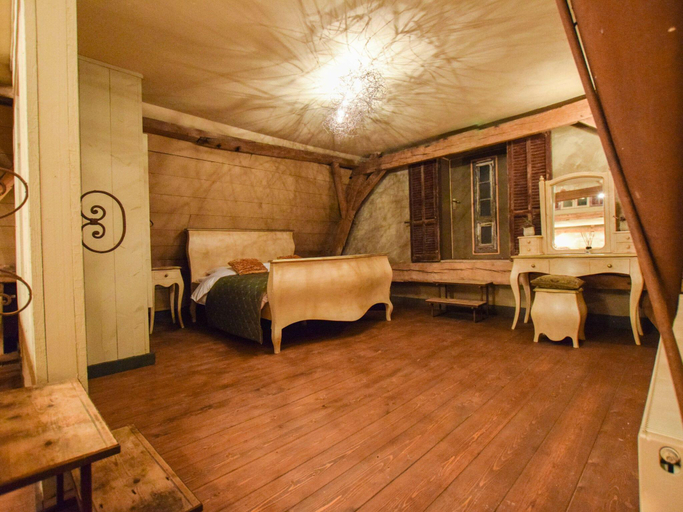 Bedroom 3, Holiday Home in Alphen near Het Zand Beach, Alphen-Chaam