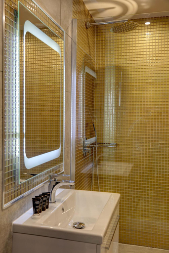 Bathroom 4, Putney Hotel; BW Signature Collection, London