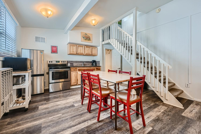 Dining Room 5
