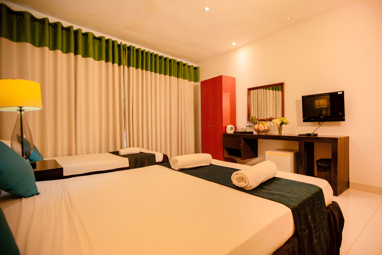 Bedroom 2, Lake Wind Resort, Thissamaharama