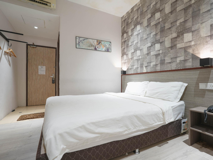 Bedroom 12