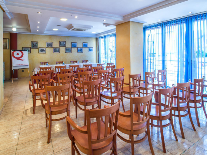Others 4, Hotel Legazpi, Murcia