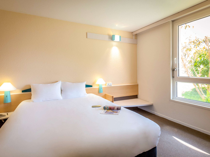 Bedroom 4, Ibis Perpignan Rivesaltes, Pyrénées-Orientales