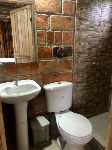 Bathroom 3, Cabanas y Glampings Balcon del lago, Otavalo