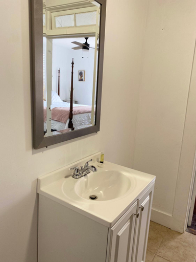 Bathroom 4, Bellas Boutique Hotel, Williamsburg