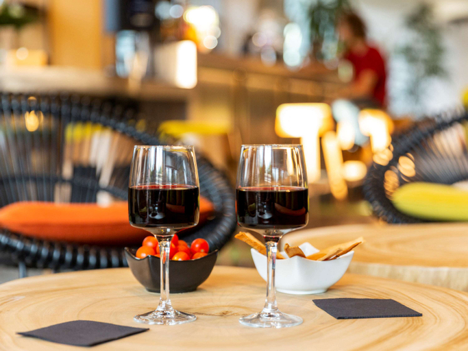 Food & Drinks 5, ibis Millau, Aveyron