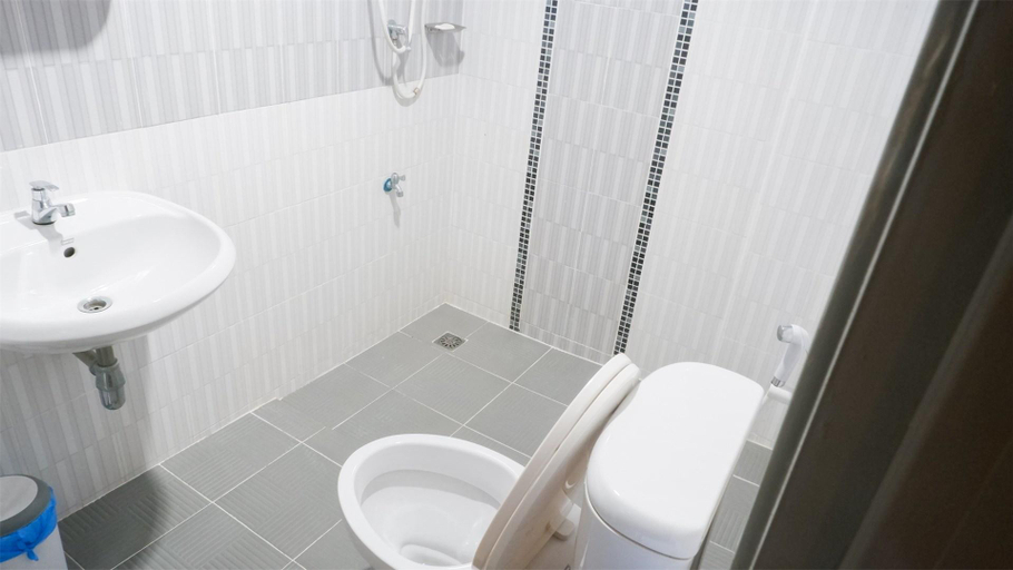 Bathroom 4