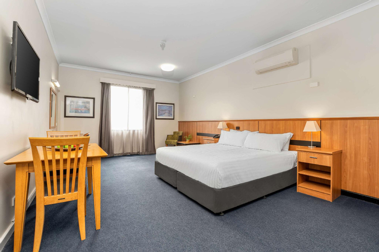 Bedroom 13