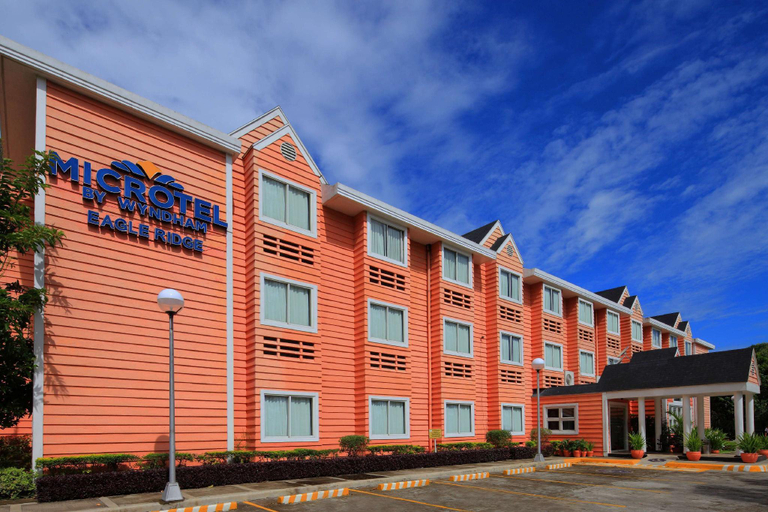 Exterior 2