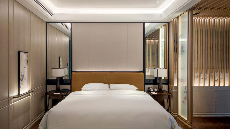 Bedroom 14