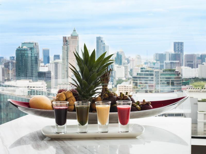 Food & Drinks