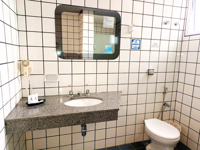 Bathroom 2, Hotel Riviera, Araçatuba