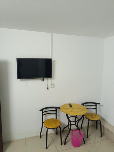 Others 5, Good Luck Hostel, Dangkao