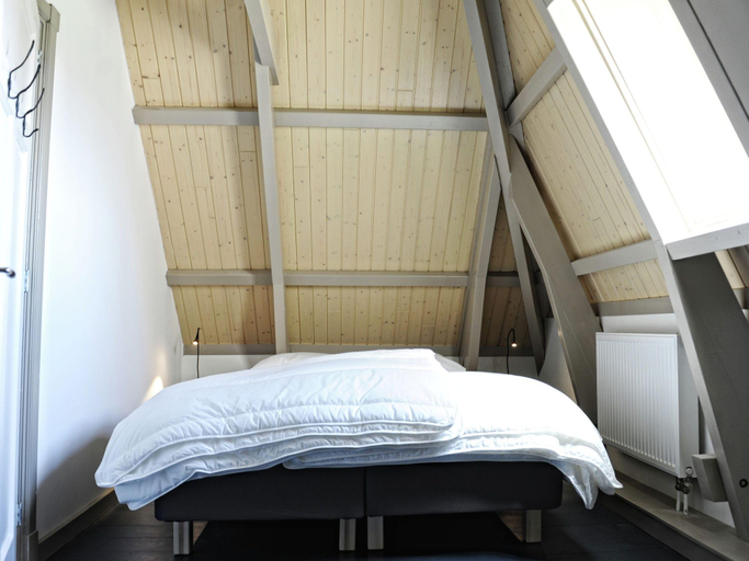 Bedroom, Holiday Home Zoutkamp near Lauwersmeer, De Marne