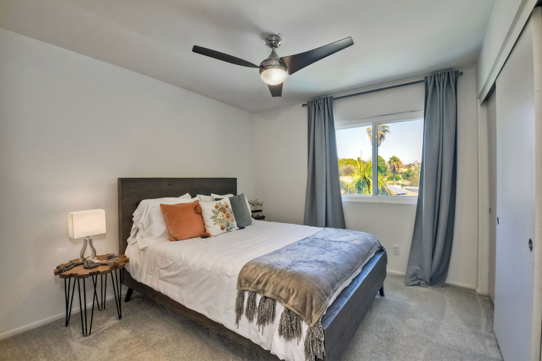 Bedroom 3, Cali Life 4 BDR w/ Pool!, San Diego