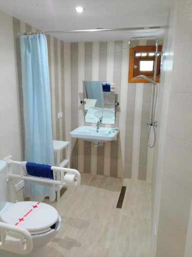 Bathroom 4, Apartamentos Venecia, Baleares