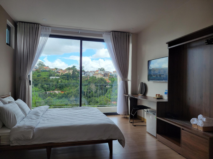 Bedroom 8