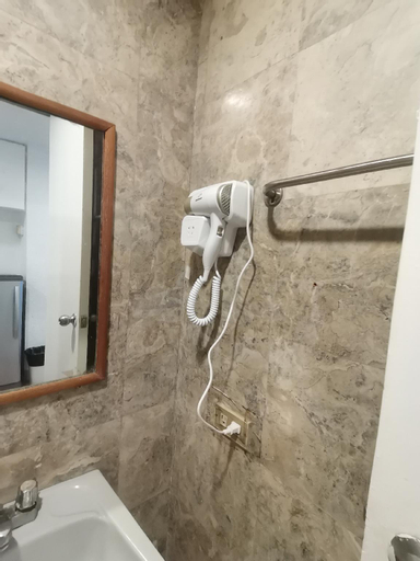 Bedroom 2, warm makati, Makati City