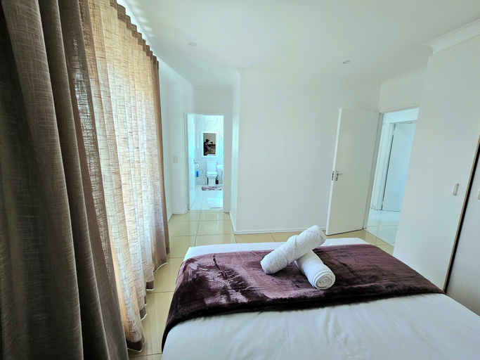 Bedroom 2, Summer Grove House by Tanaka Kingdom, City of Cape Town
