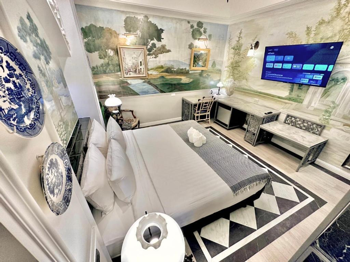 Bedroom 8