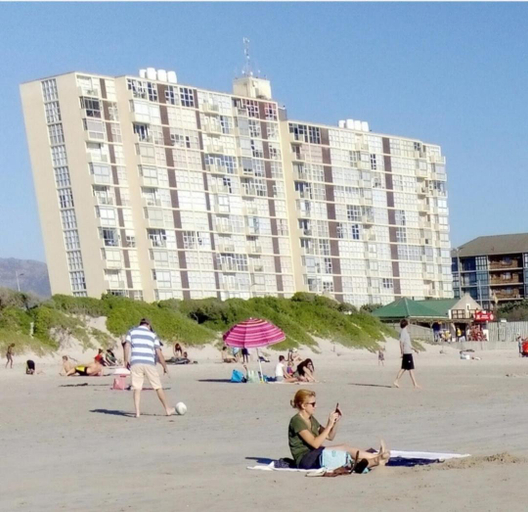 Others 5, St Tropez 301, City of Cape Town