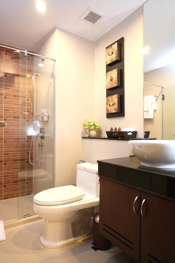 Bathroom 8