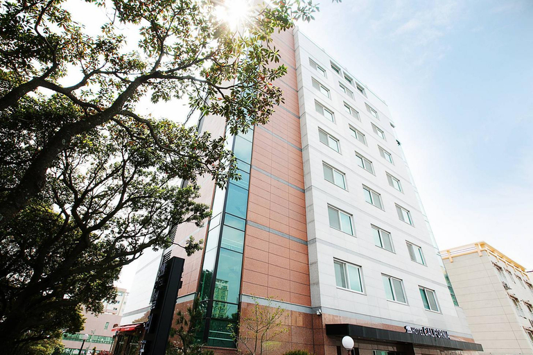 Exterior & Views 2, Hotel California Jeju, Seogwipo