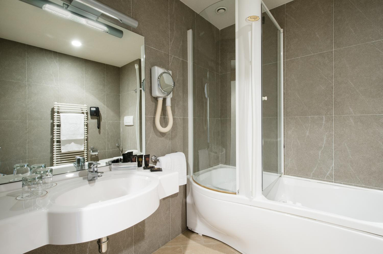 Bathroom 3, Hotel Viest, Vicenza
