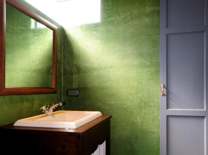 Bathroom 6