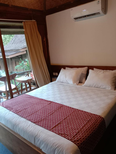 Bedroom 2, puunee guest house & restaurant, Magelang