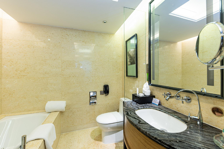 Bathroom 11