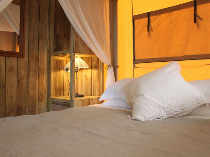 Bedroom 2, Safari Tent in Netherlands with Private Terrace, Barneveld