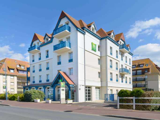 Exterior & Views 4, ibis Styles Deauville Villers Plage, Calvados