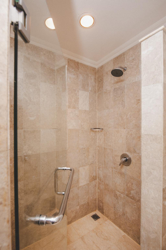 Bathroom 6