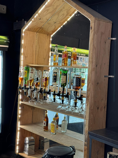 Food & Drinks 5, Conductor's Inn, Tsumeb