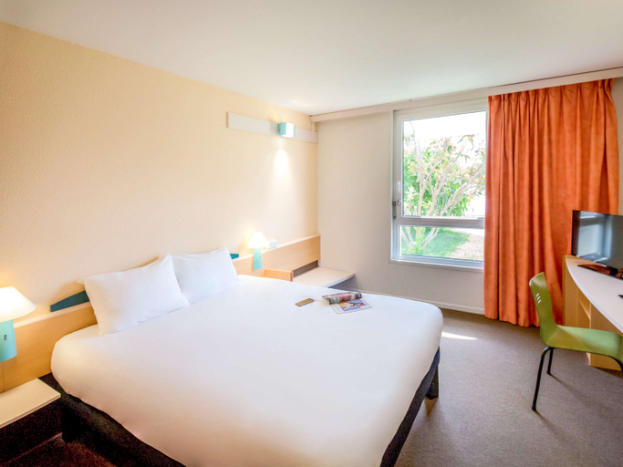 Bedroom 4, Ibis Perpignan Rivesaltes, Pyrénées-Orientales