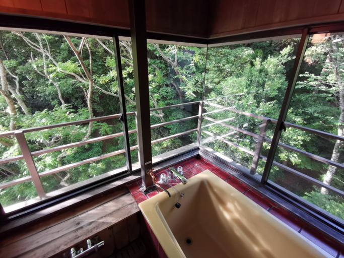 Bathroom 3, Sakahijiri Gyokushoen, Izu