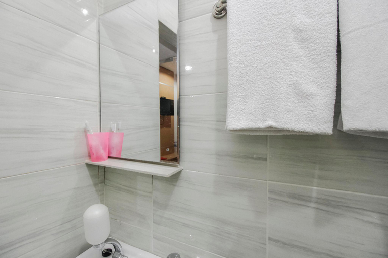 Bathroom 8
