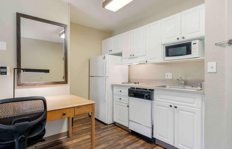 Dining Room 1