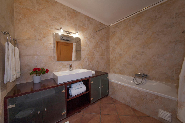 Bathroom 3, D07 - Torraltinha Villa in Lagos, Lagos