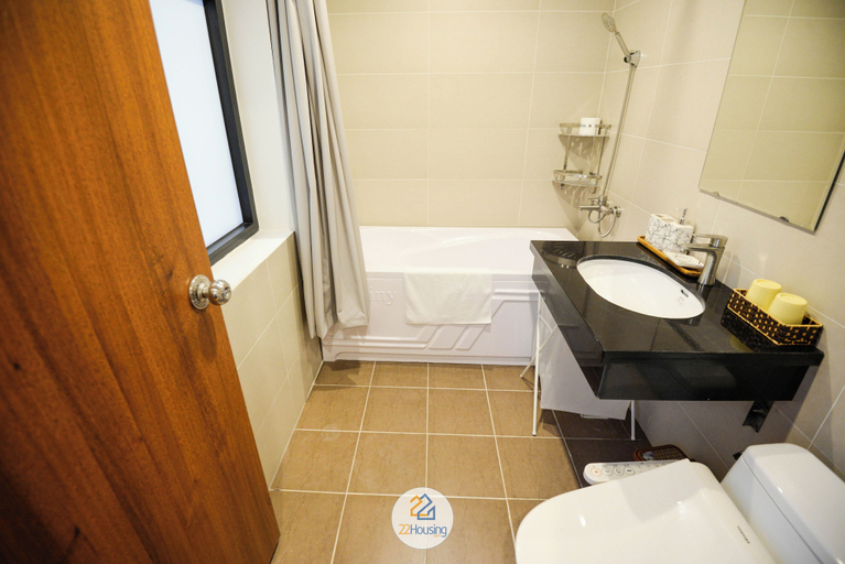 Bathroom 2, Wendy apartment 39LL, Ba Đình